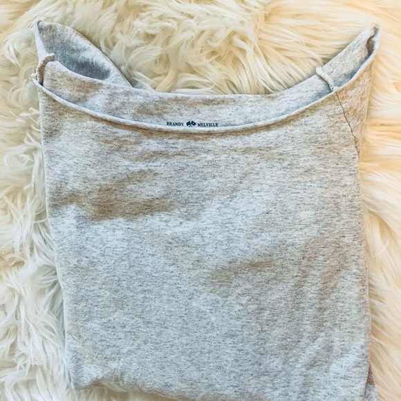 Brandy Melville 🇺🇸Gray long sleeve wide shoulder top - Picture 7 of 11